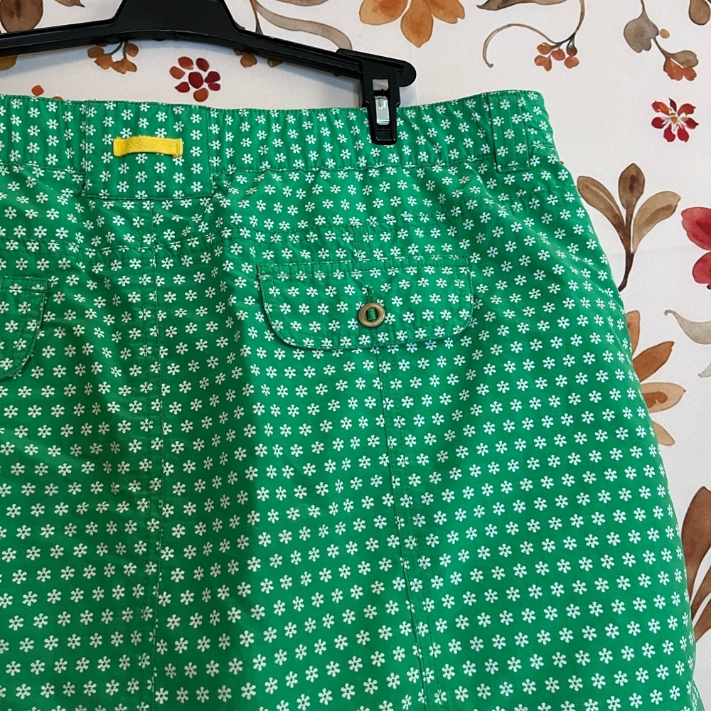 Lands End 16/18 Daisy Green White Spring Retro Preppy Style Active Travel Skort